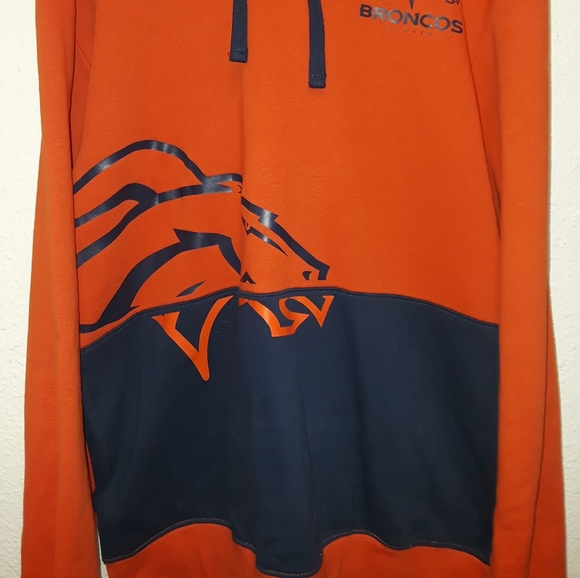 NFL Denver Broncos Men's Hoodie - Picture 6 of 8